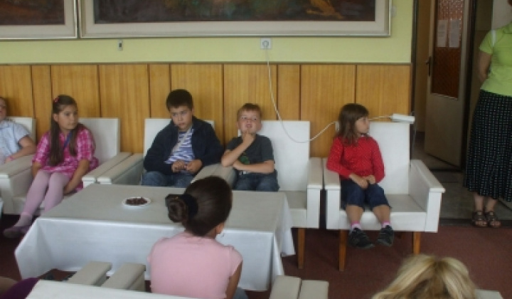 Návšteva detí na Obecnom úrade