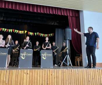 Šengenský poludník - koncert tanečného dychového orchestra Klasic Band